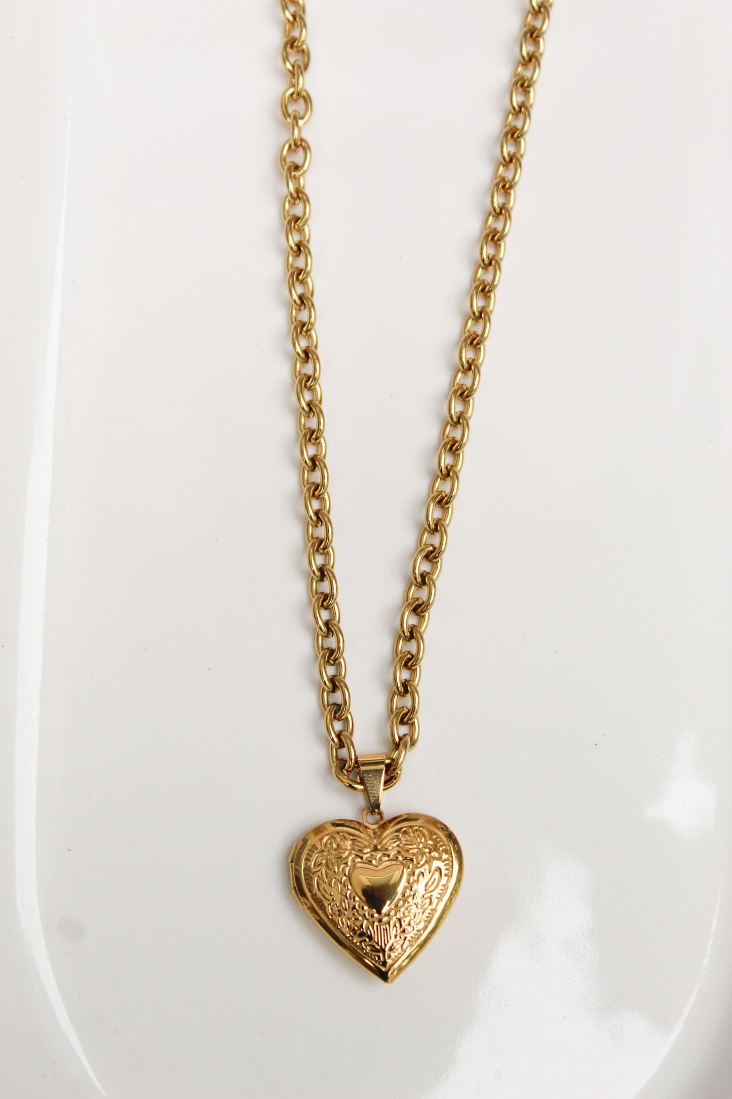 18k Gold Plated Chunky Locket Necklace