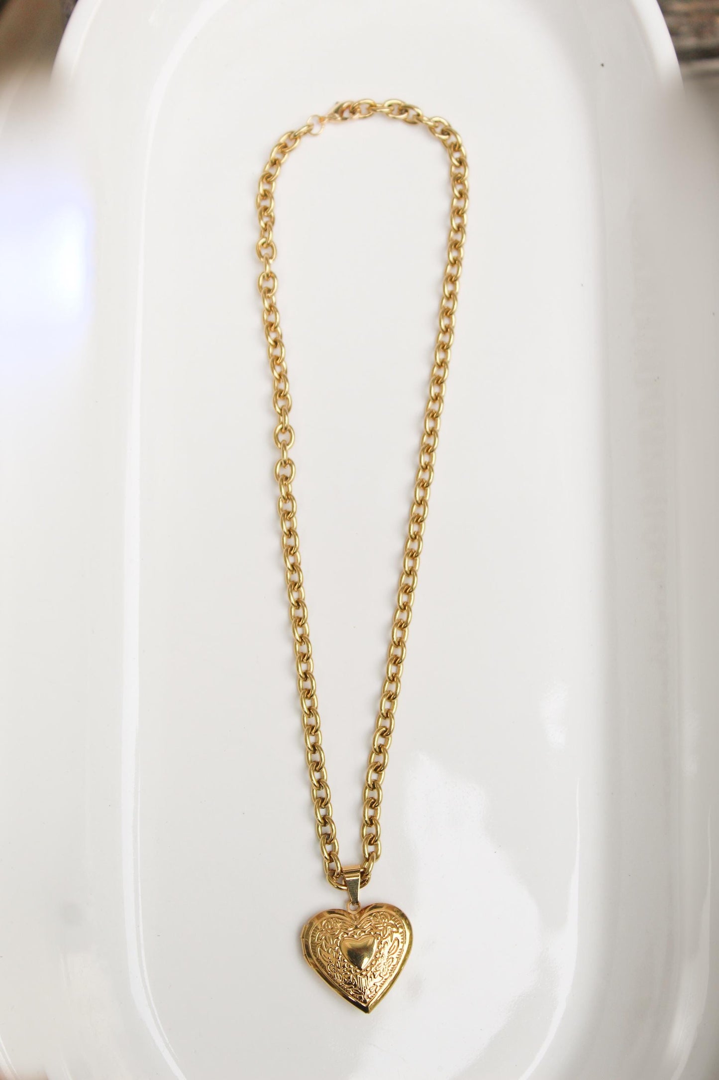 18k Gold Plated Chunky Locket Necklace